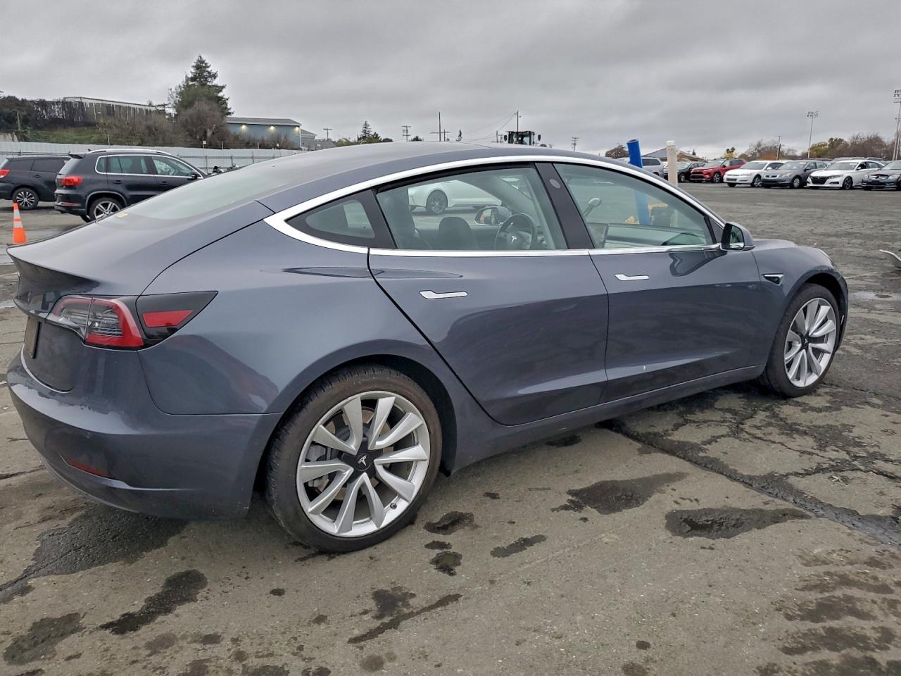 2019 TESLA MODEL 3 photo 5