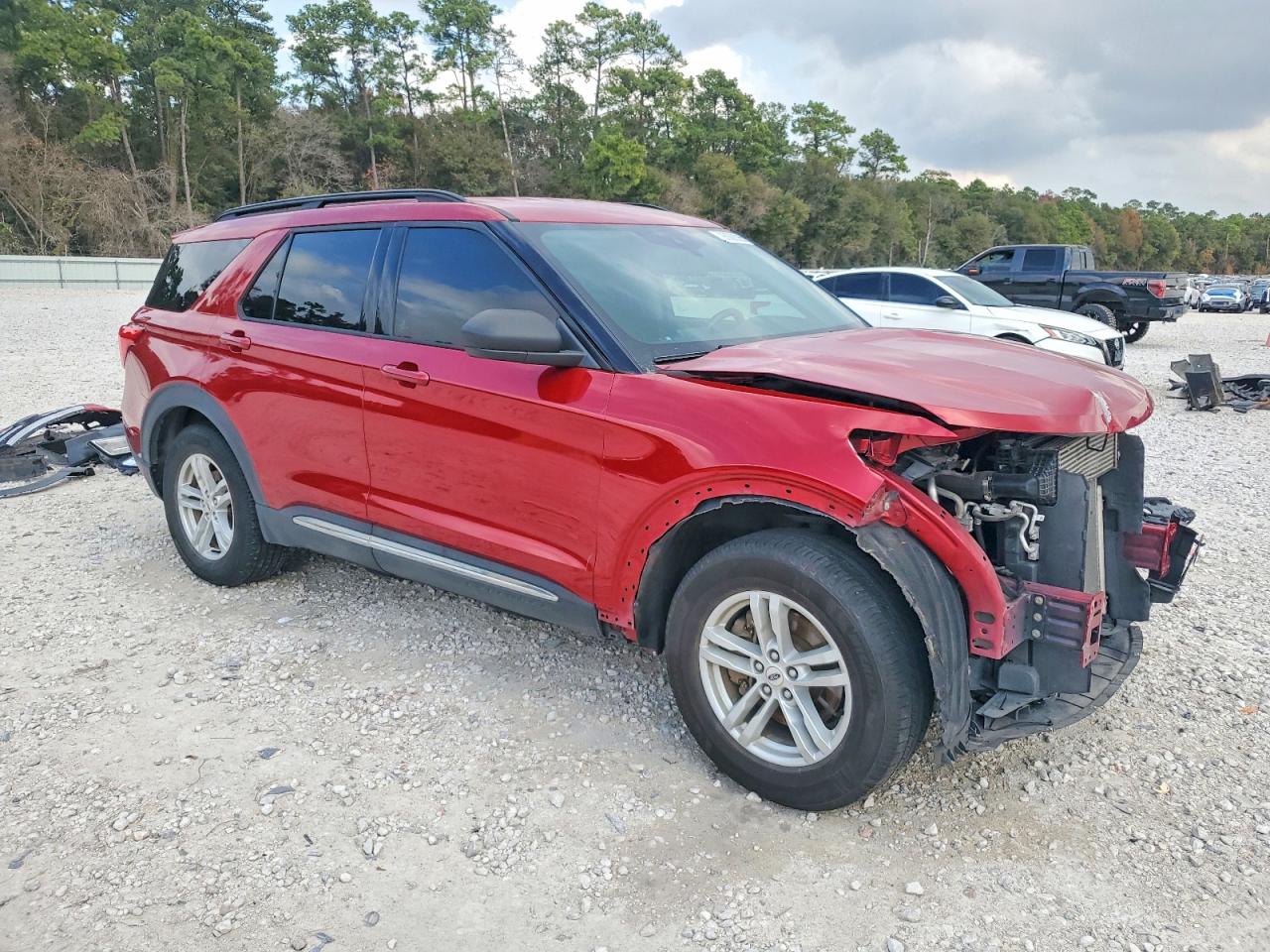 2021 FORD EXPLORER XLT photo 4
