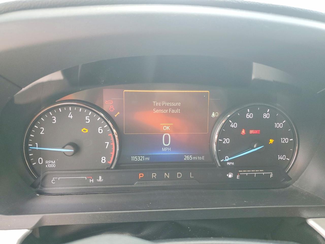 2021 FORD EXPLORER XLT photo 9
