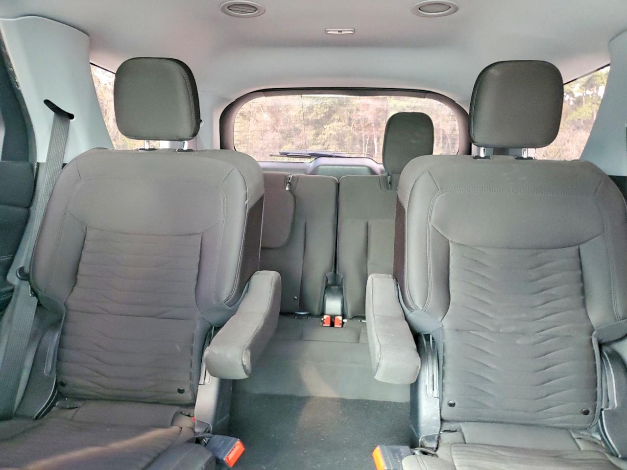 2021 FORD EXPLORER XLT photo 10