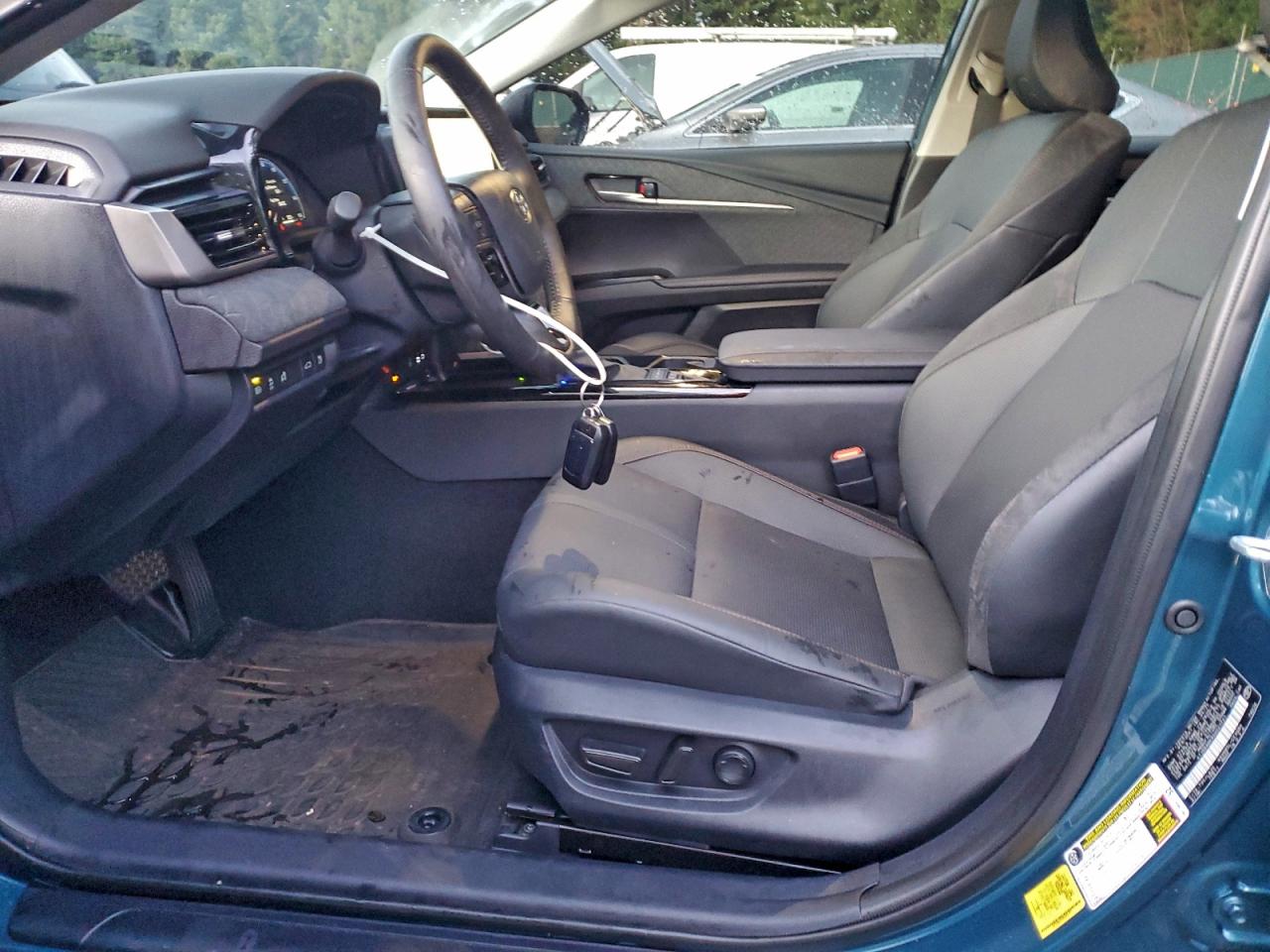 2025 TOYOTA CAMRY XSE photo 7