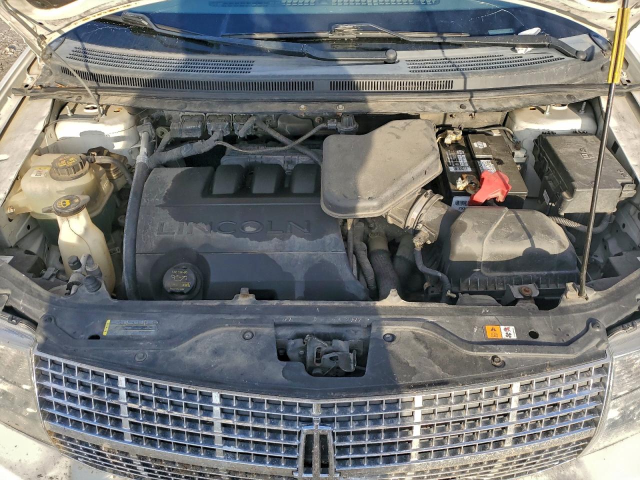 2009 LINCOLN TOWNHOUSE MKX photo 11