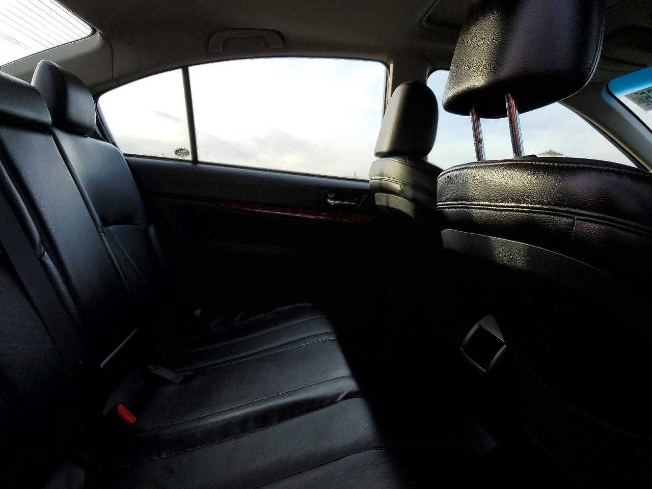 2011 SUBARU LEGACY 3.6R LIMITED photo 10