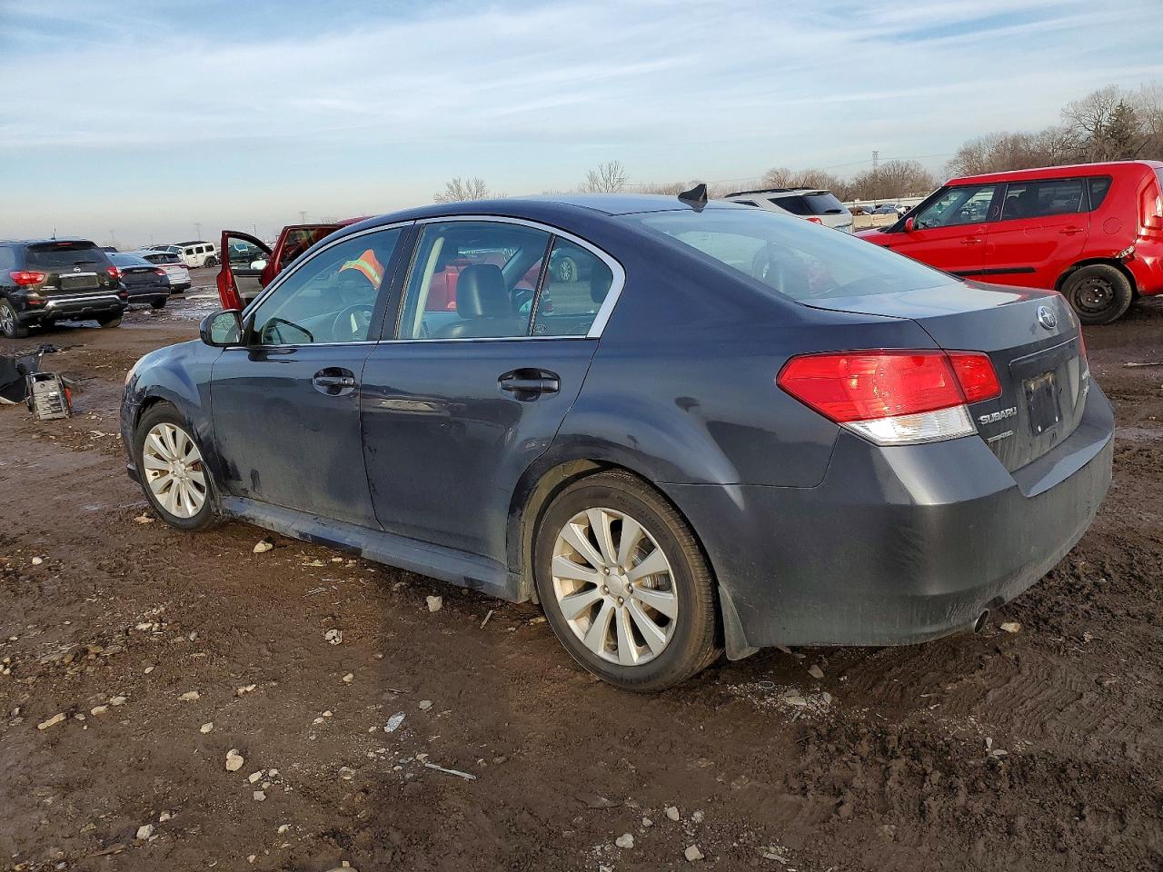 2011 SUBARU LEGACY 3.6R LIMITED photo 2
