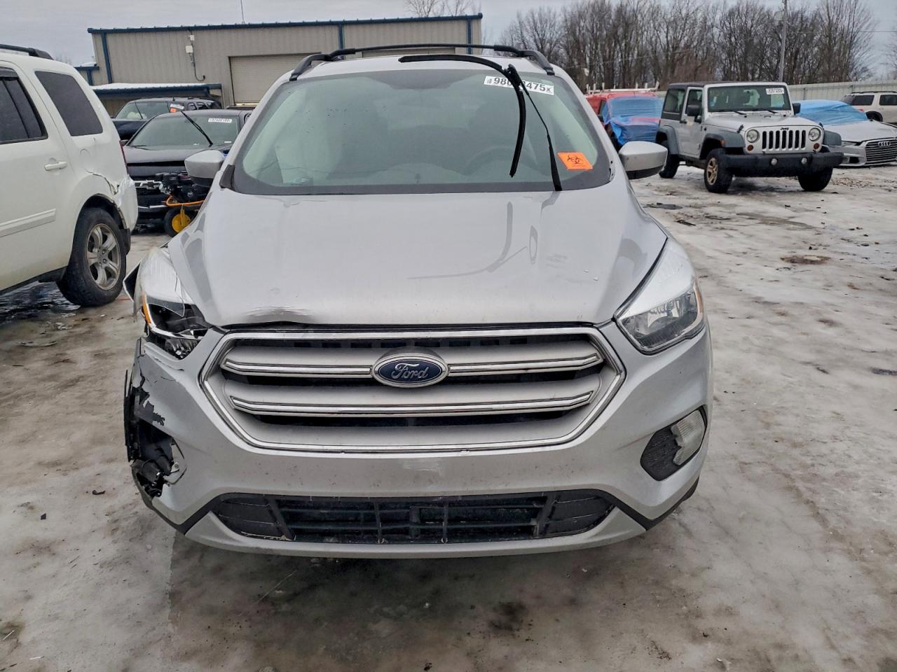 2018 FORD ESCAPE SE photo 5