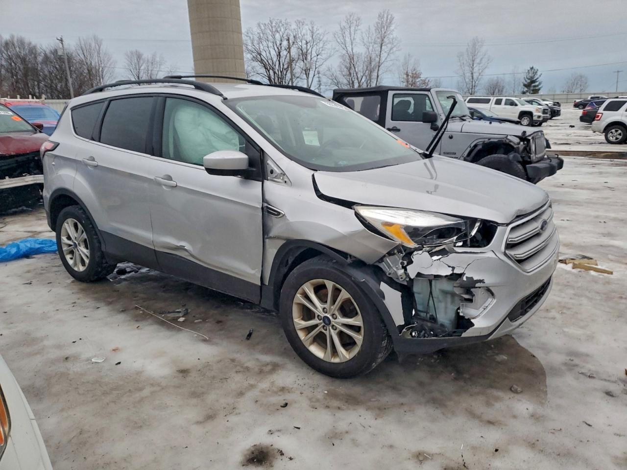 2018 FORD ESCAPE SE photo 4