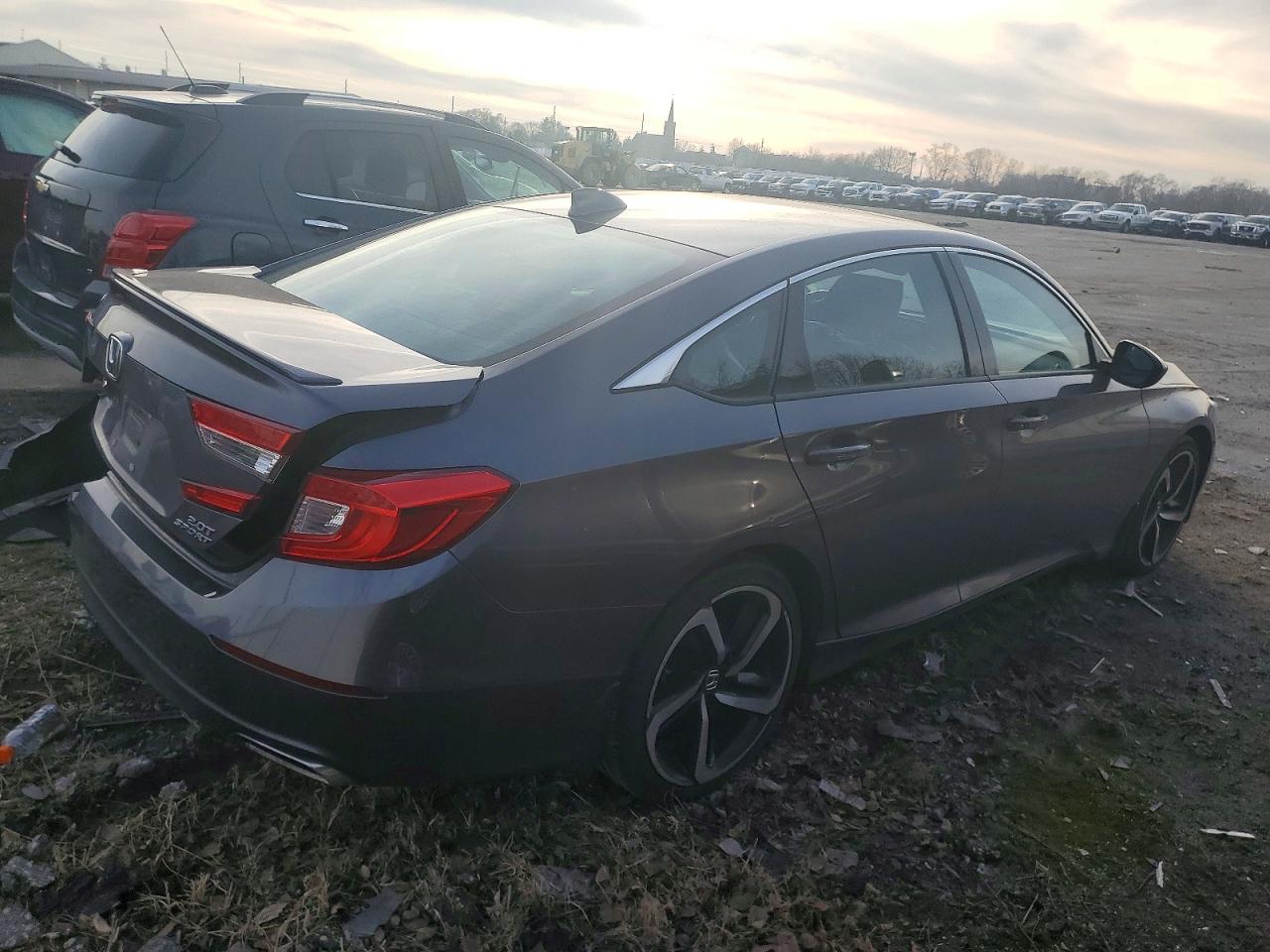 2018 HONDA ACCORD SPORT photo 3