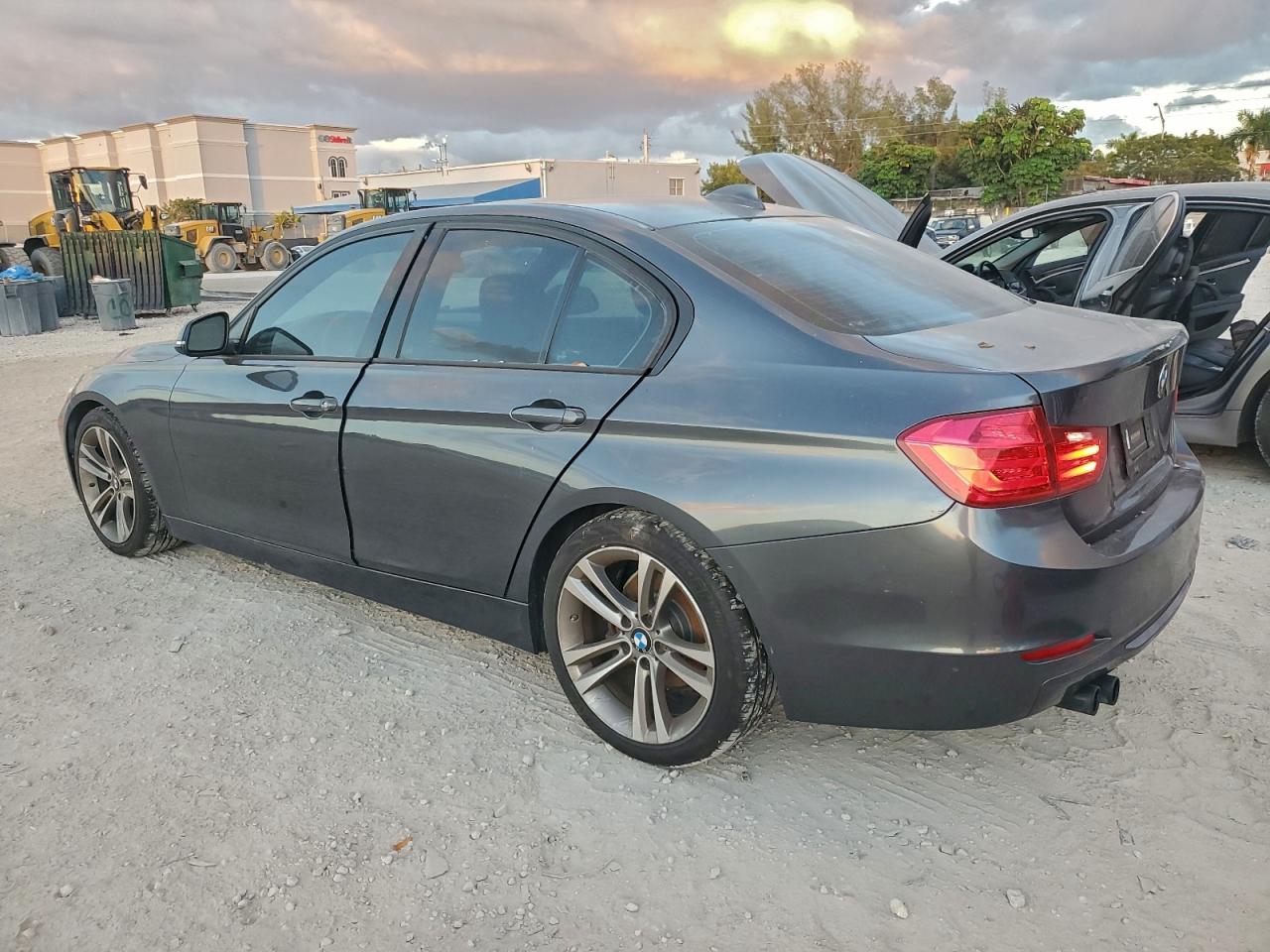 2013 BMW 328 I photo 2