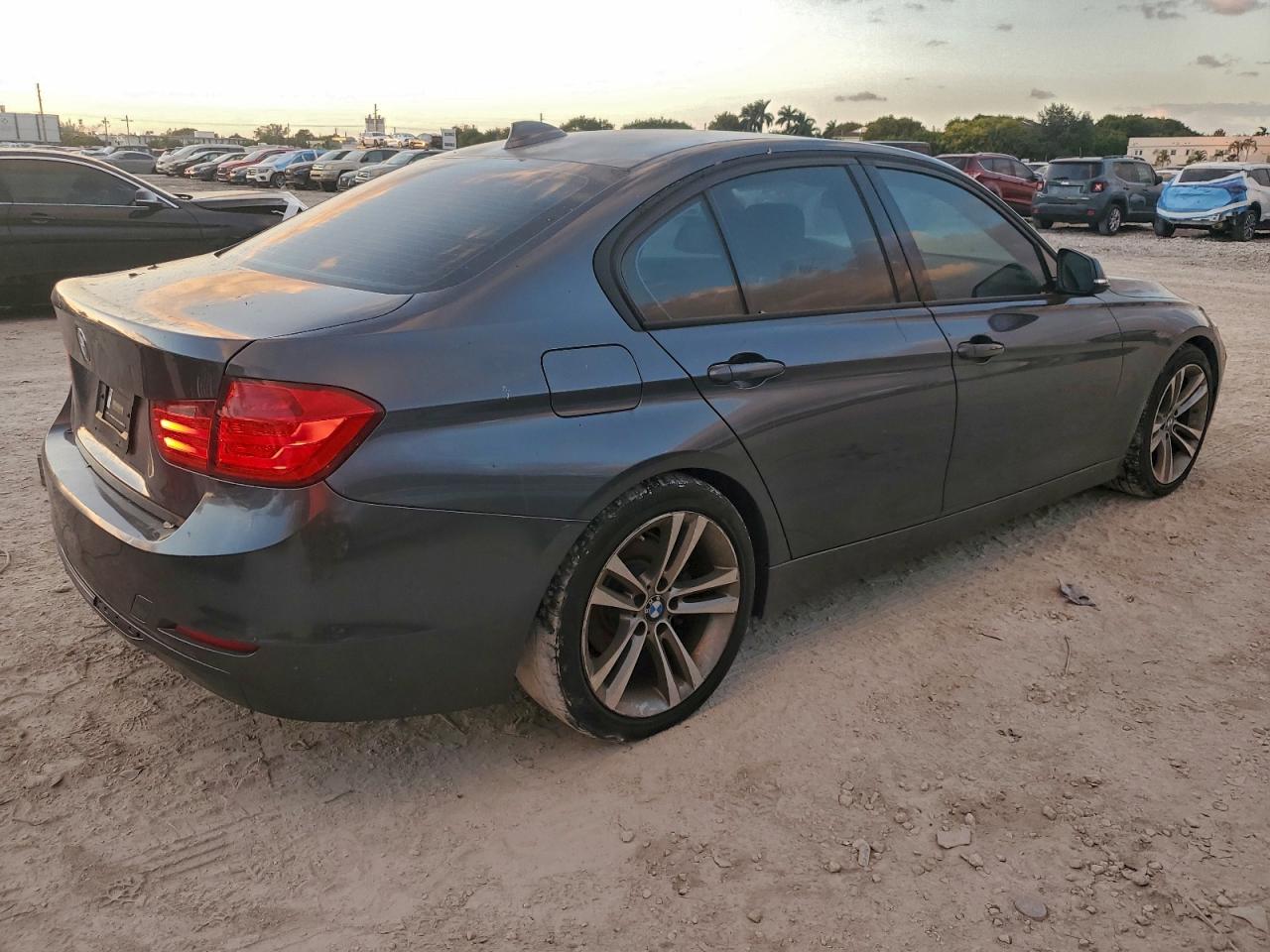 2013 BMW 328 I photo 3