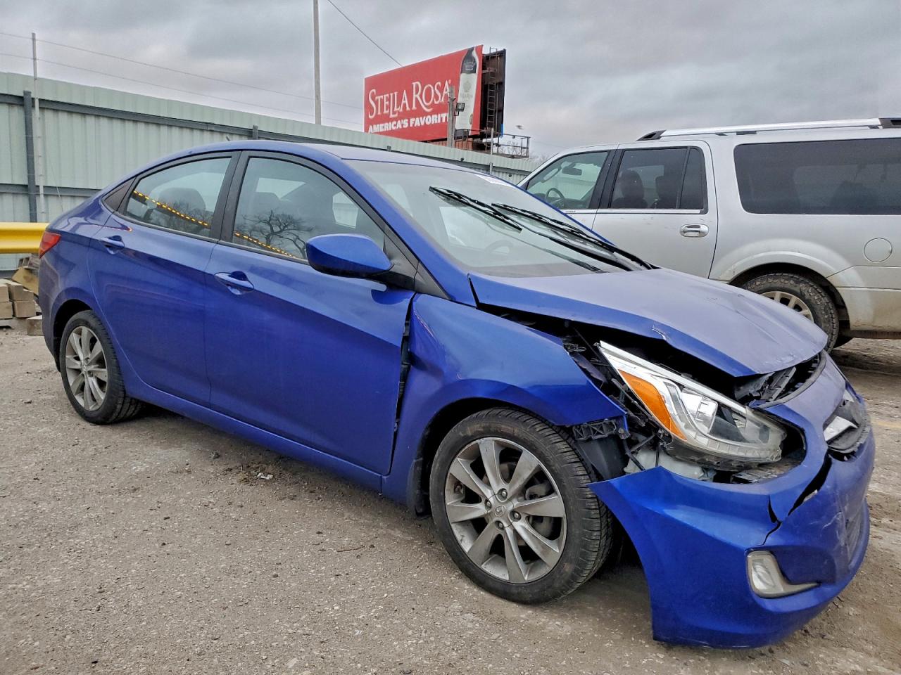 2014 HYUNDAI ACCENT GLS photo 7