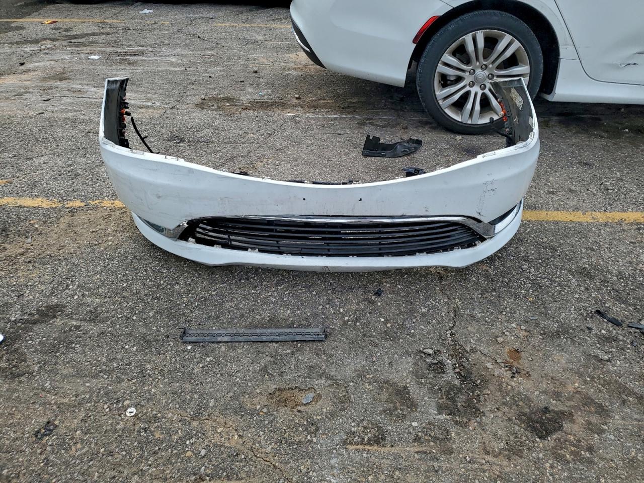 2016 CHRYSLER 200 LIMITED photo 34