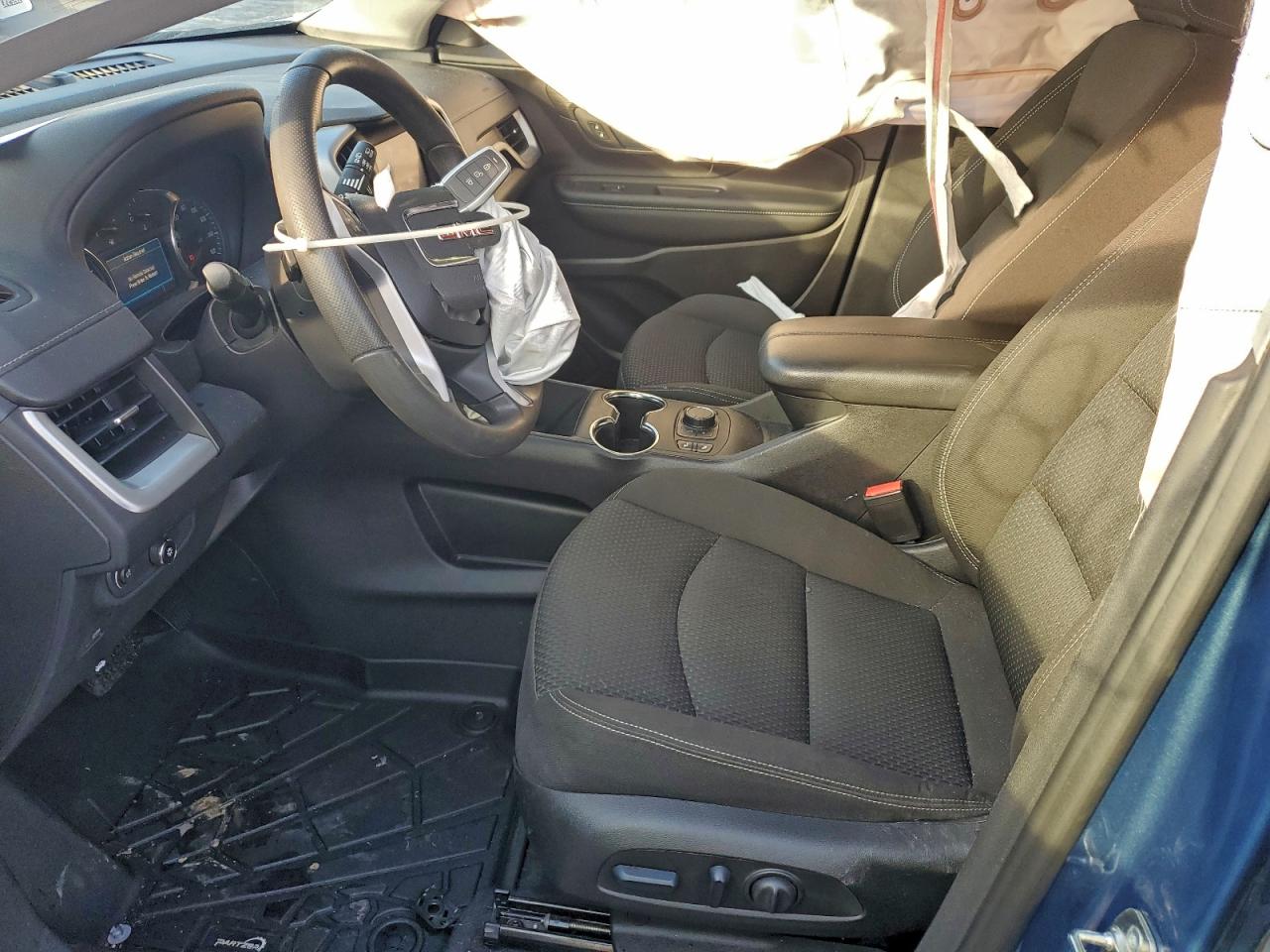 2024 GMC TERRAIN SLE photo 7