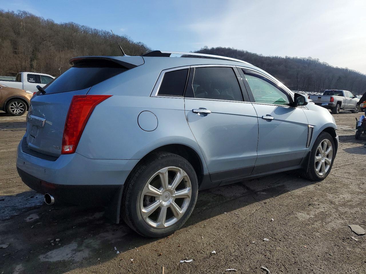 2013 CADILLAC SRX PERFORMANCE COLLECTION photo 3