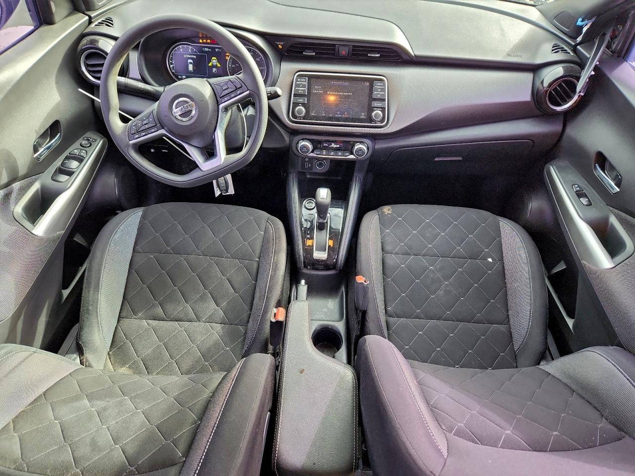2020 NISSAN KICKS SV photo 8