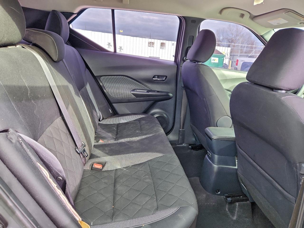 2020 NISSAN KICKS SV photo 11