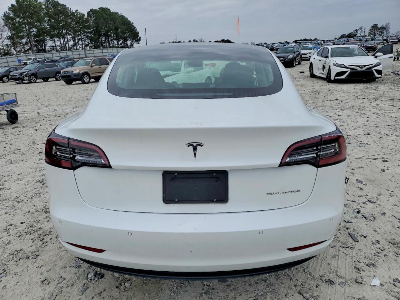 2019 TESLA MODEL 3 photo 6