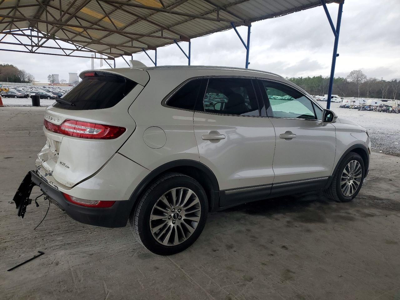 2017 LINCOLN MKC RESERVE photo 3