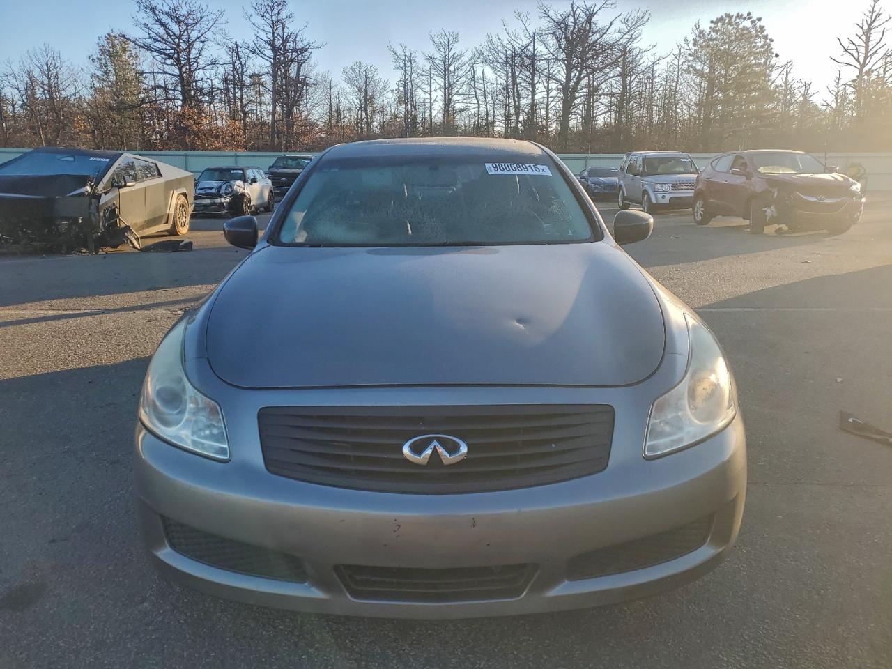 2009 INFINITI G37 photo 5