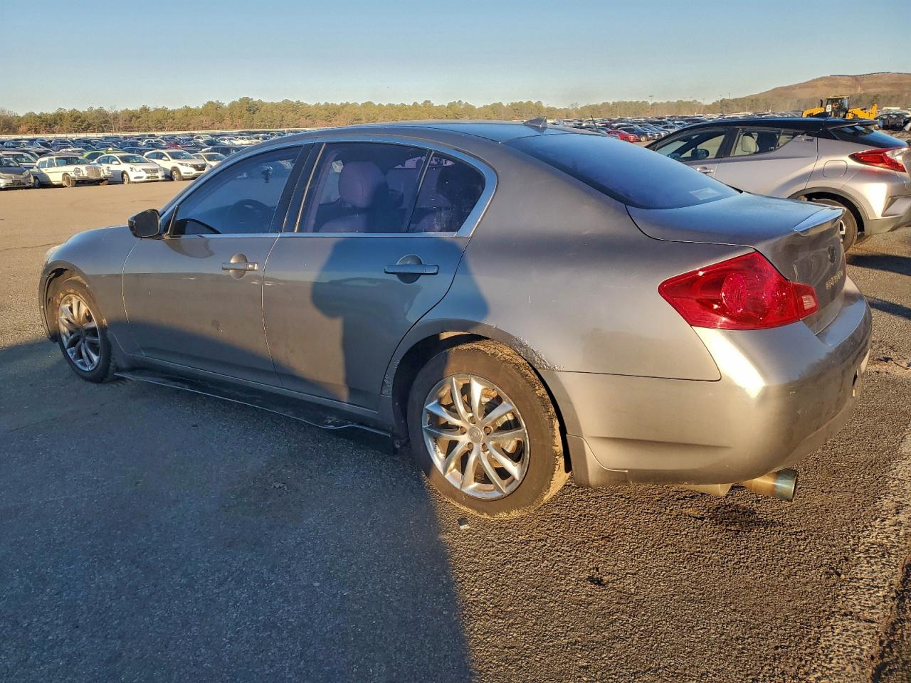2009 INFINITI G37 photo 2