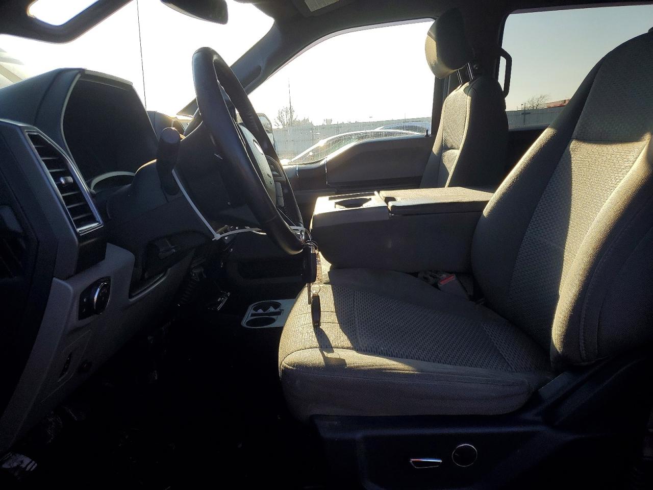 2017 FORD F150 SUPERCREW photo 7