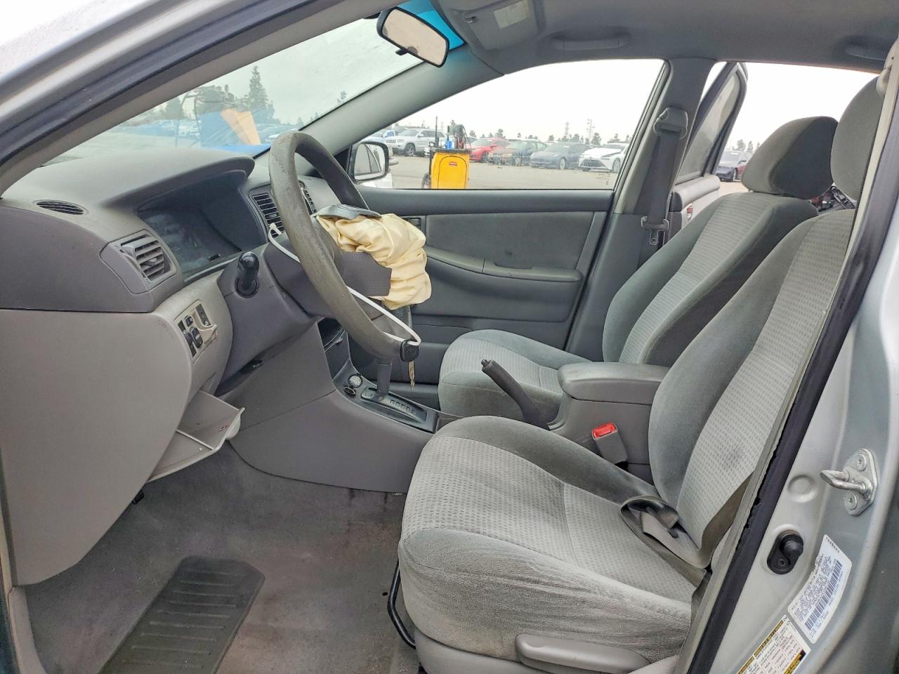 2007 TOYOTA COROLLA CE photo 7