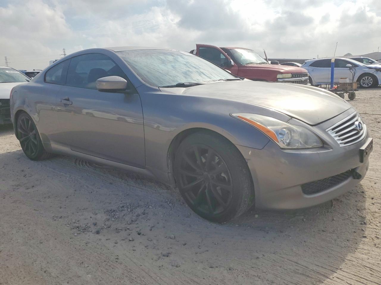 2008 INFINITI G37 BASE photo 4