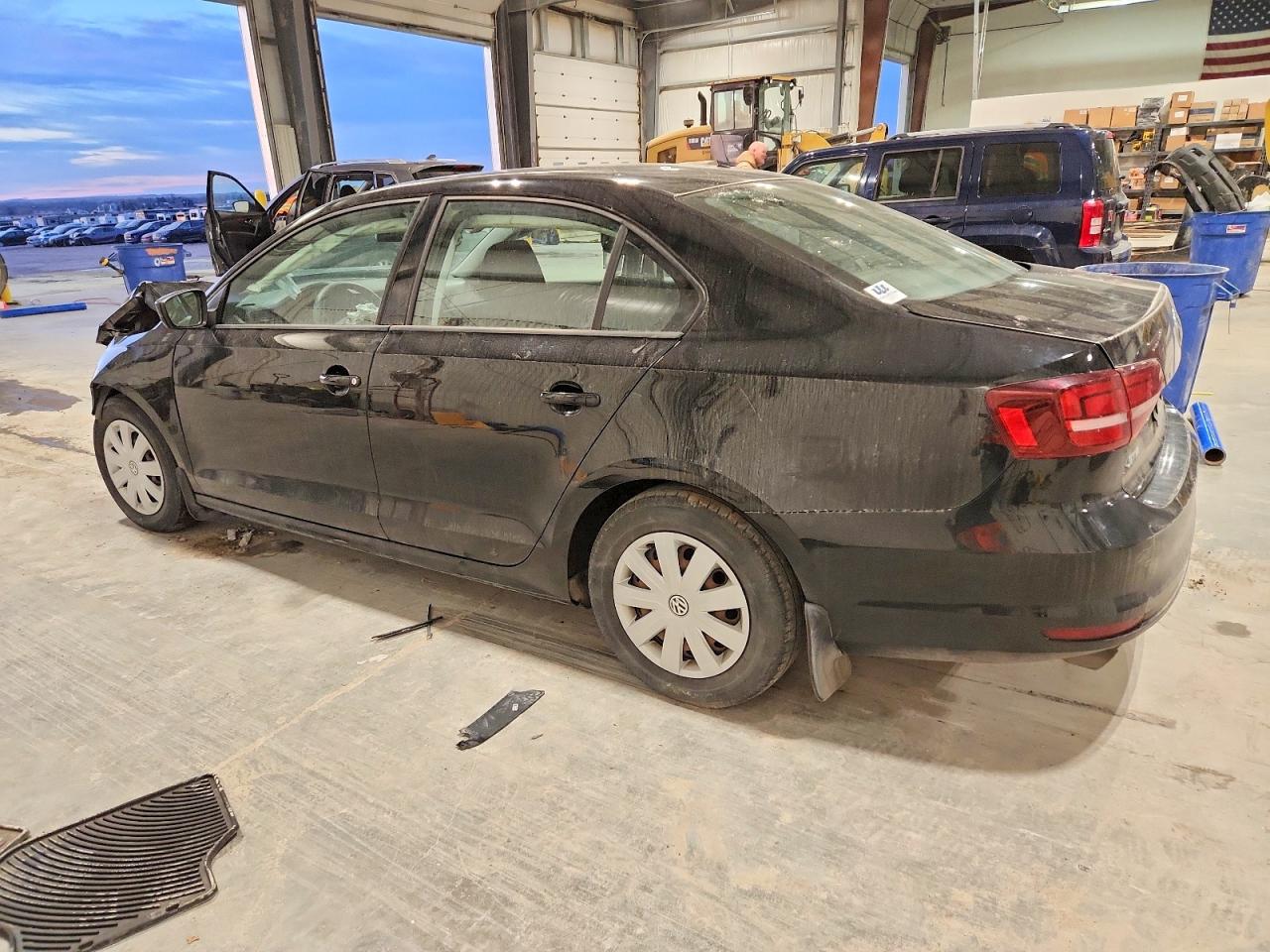 2016 VOLKSWAGEN JETTA S photo 2