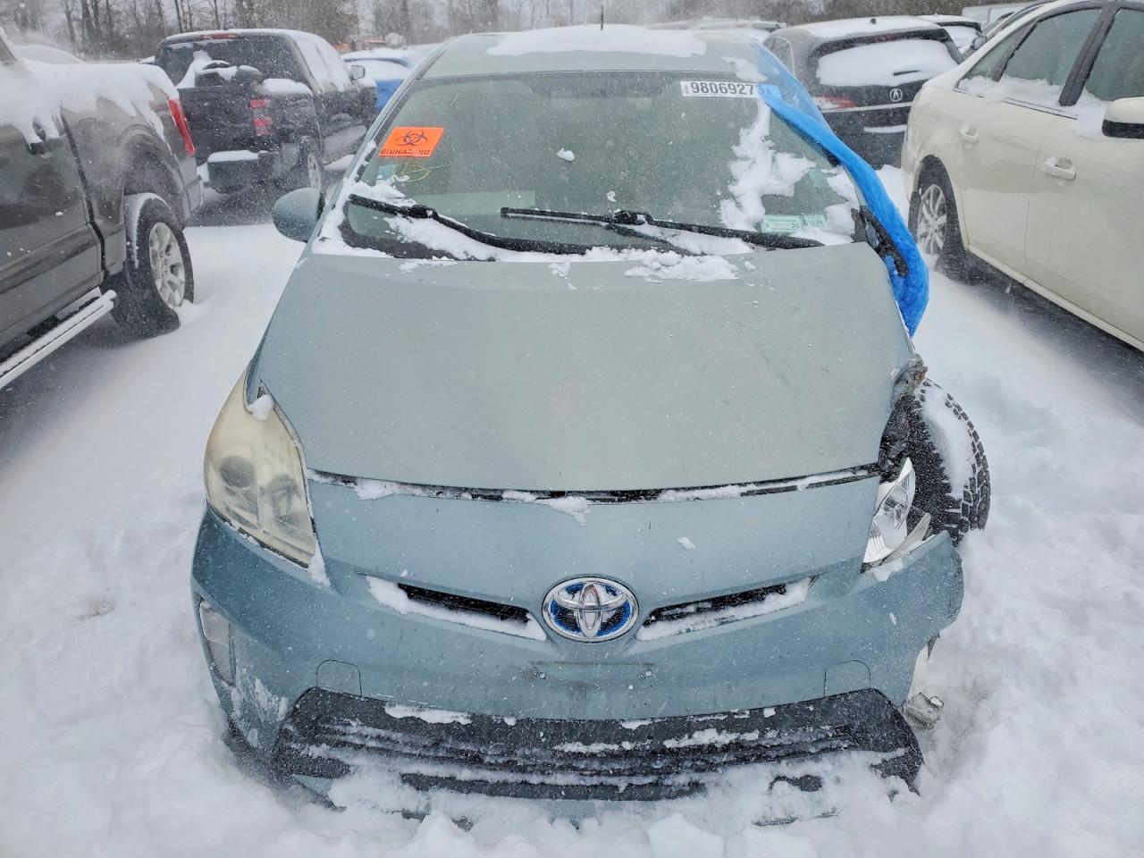 2013 TOYOTA PRIUS photo 5