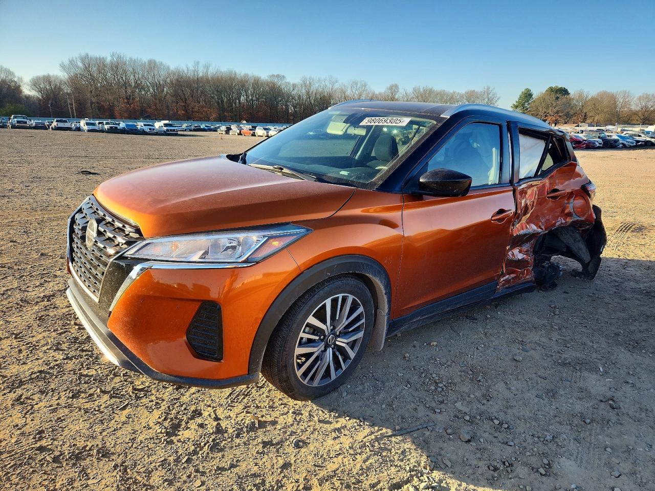 2021 NISSAN KICKS