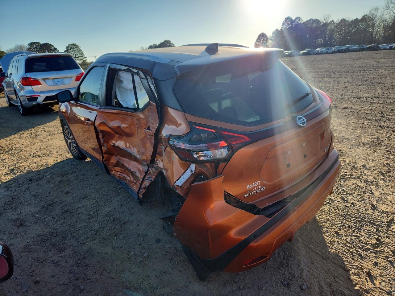 2021 NISSAN KICKS SV photo 3