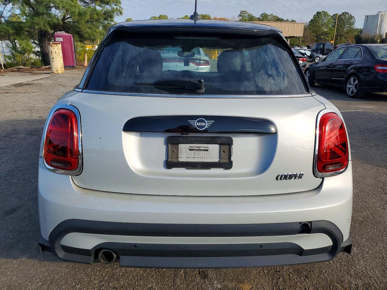 2022 MINI COOPER photo 6