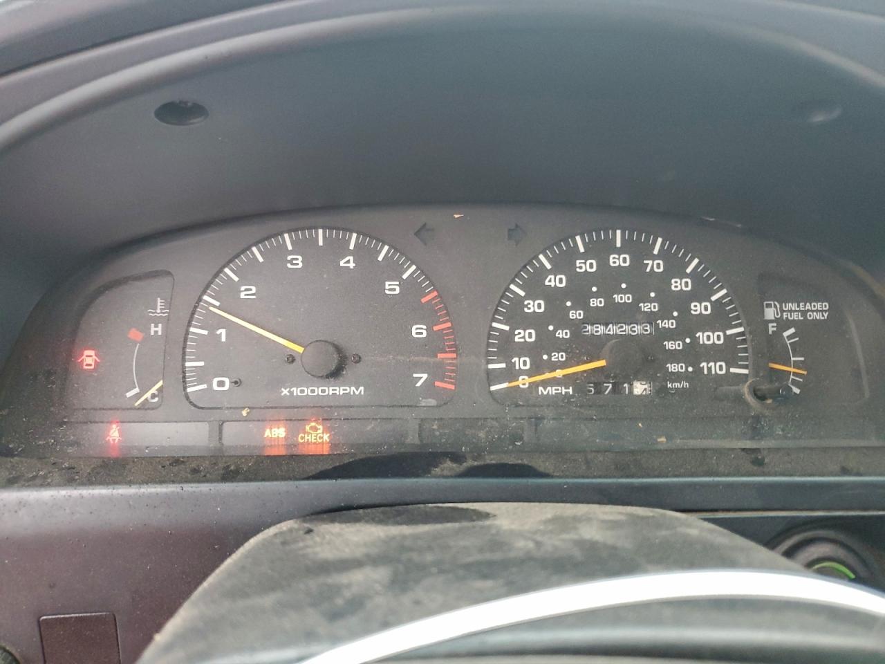 1996 TOYOTA 4RUNNER SR5 photo 9