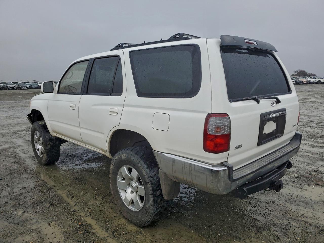 1996 TOYOTA 4RUNNER SR5 photo 2