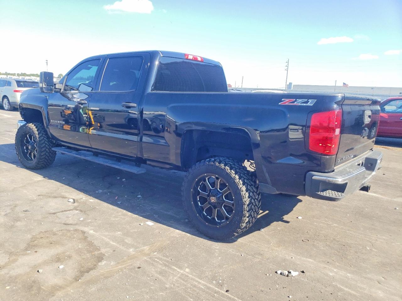 2014 CHEVROLET SILVERADO K1500 LT photo 2