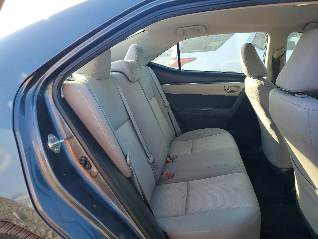 2014 TOYOTA COROLLA L photo 19