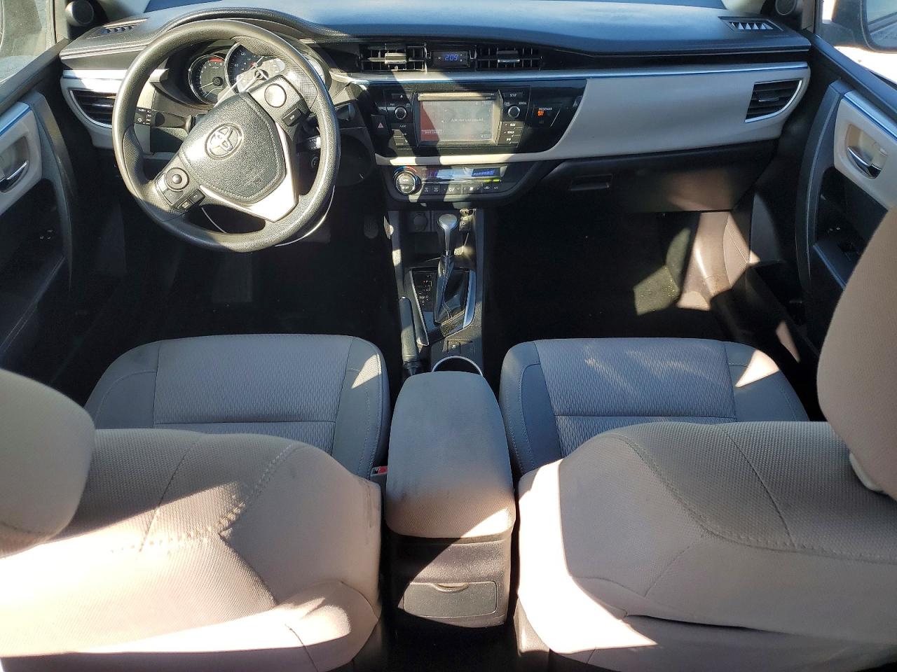 2014 TOYOTA COROLLA L photo 15