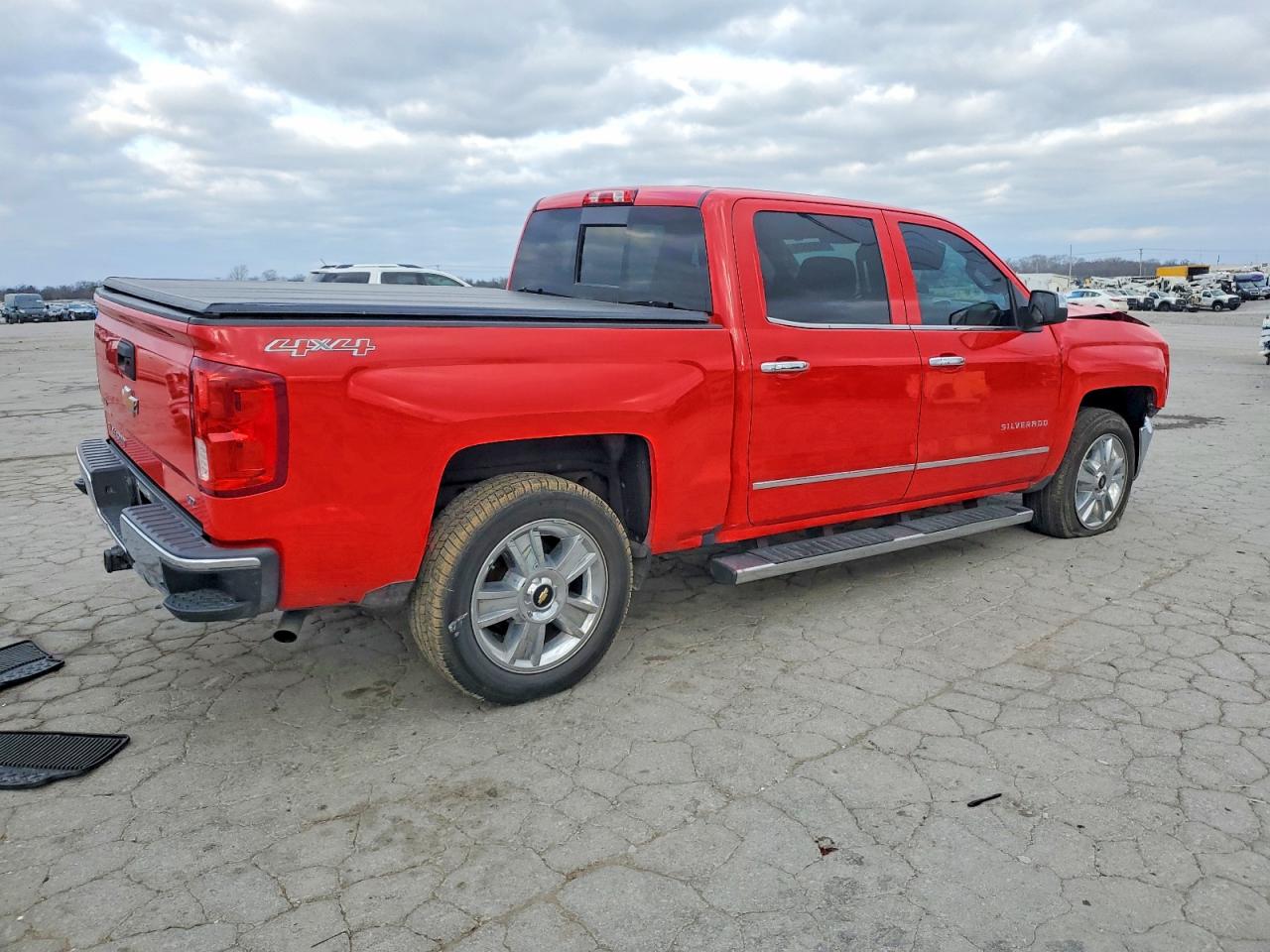 2017 CHEVROLET SILVERADO K1500 LTZ photo 5