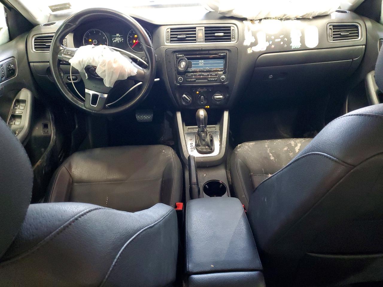 2012 VOLKSWAGEN JETTA SE photo 8