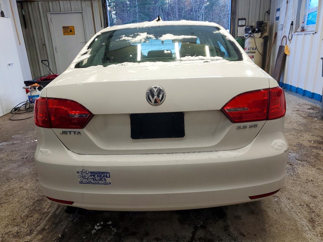 2012 VOLKSWAGEN JETTA SE photo 6