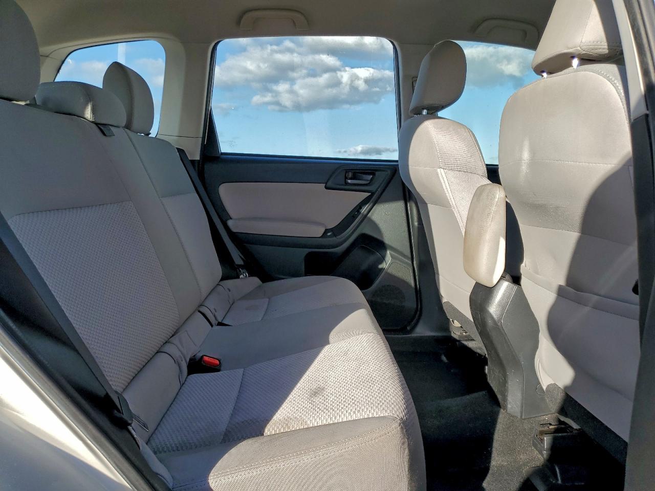 2015 SUBARU FORESTER 2.5I photo 11