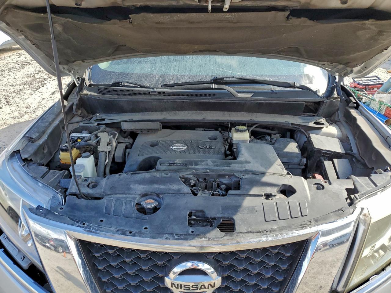 2013 NISSAN PATHFINDER S photo 12