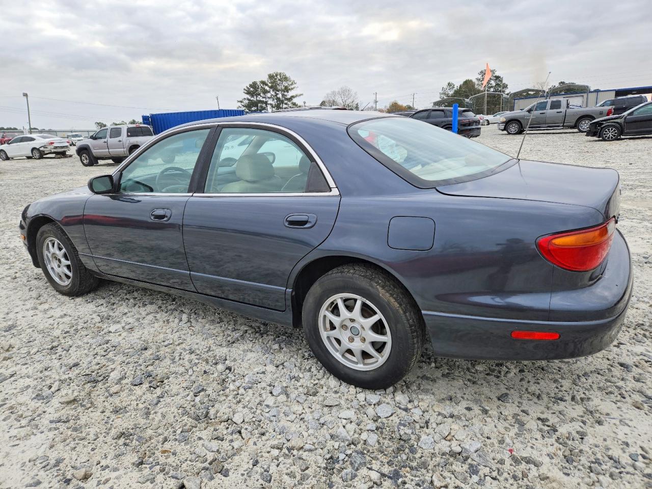 1996 MAZDA MILLENIA BASE photo 3