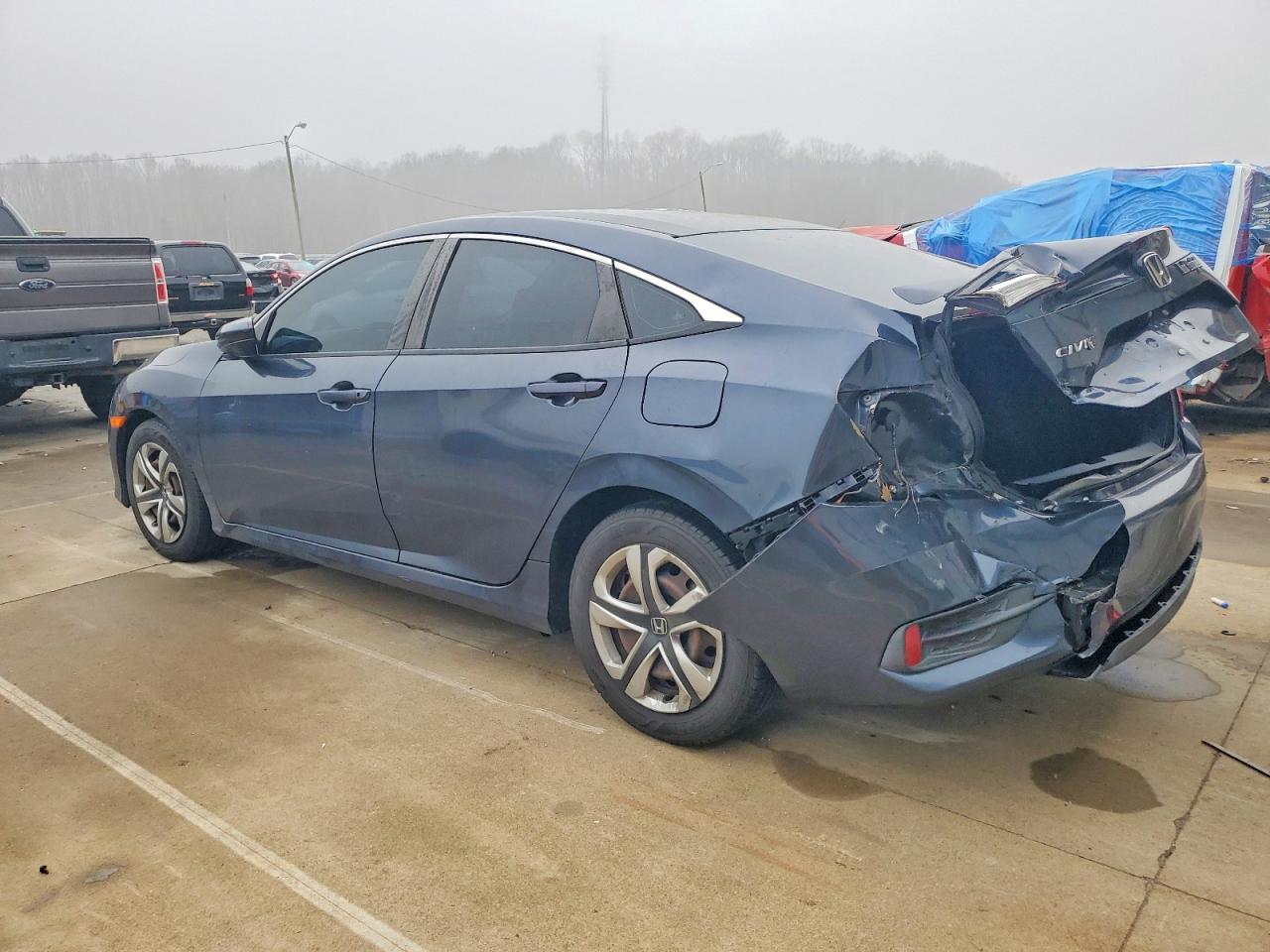 2017 HONDA CIVIC LX photo 2