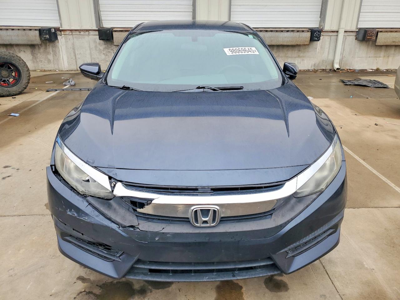 2017 HONDA CIVIC LX photo 5