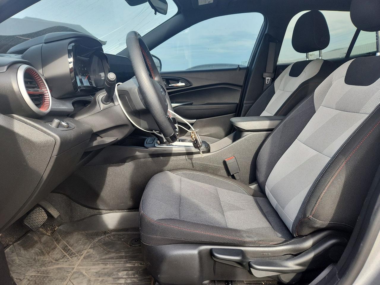 2025 CHEVROLET TRAX 1RS photo 7