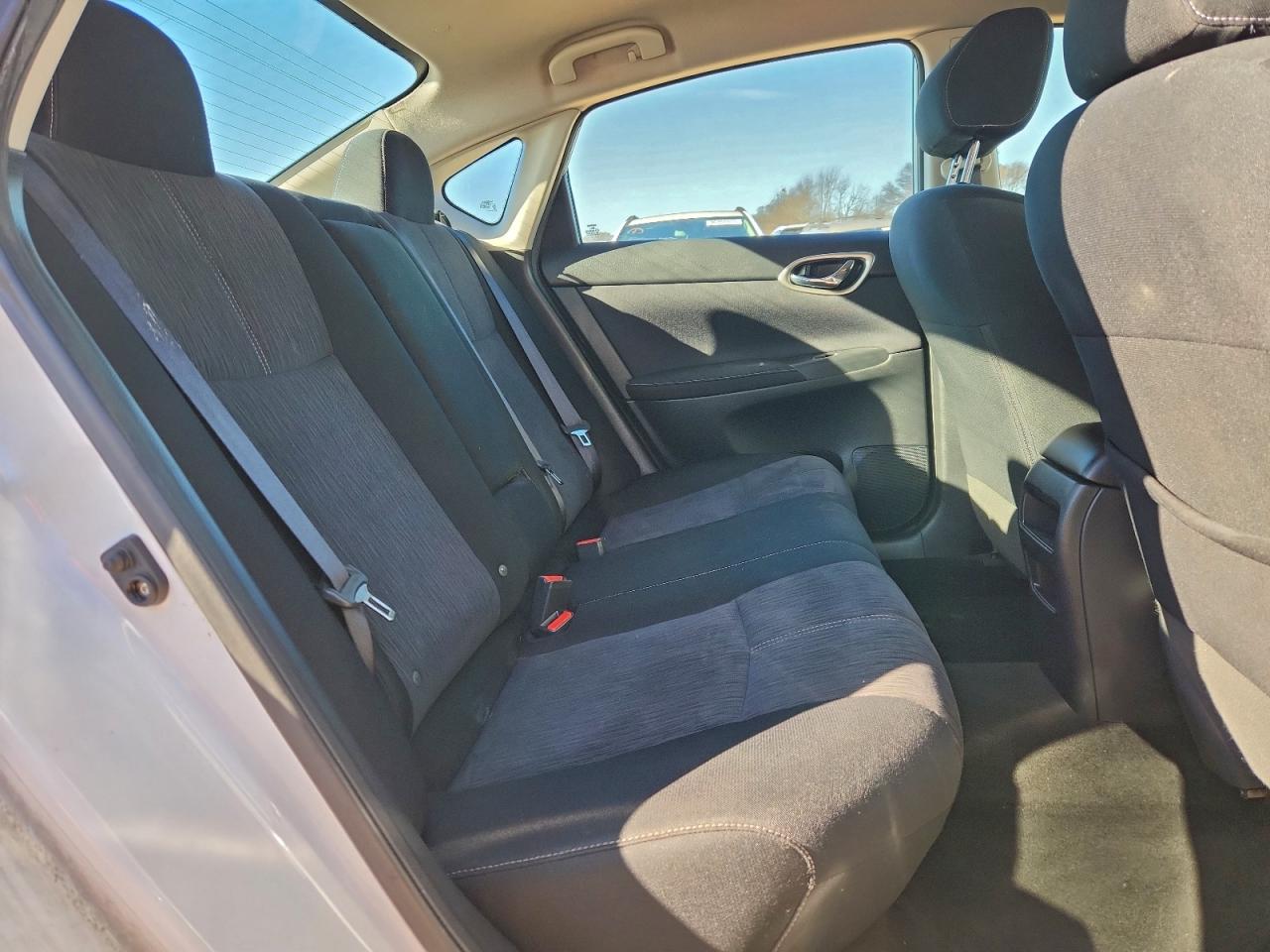 2014 NISSAN SENTRA S photo 10