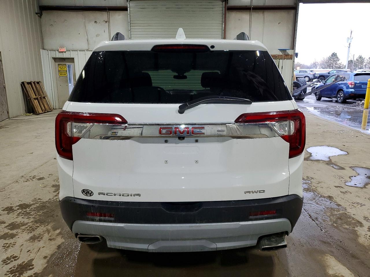 2023 GMC ACADIA SLE photo 6