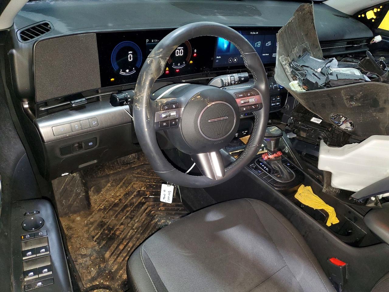 2025 HYUNDAI KONA SEL photo 8