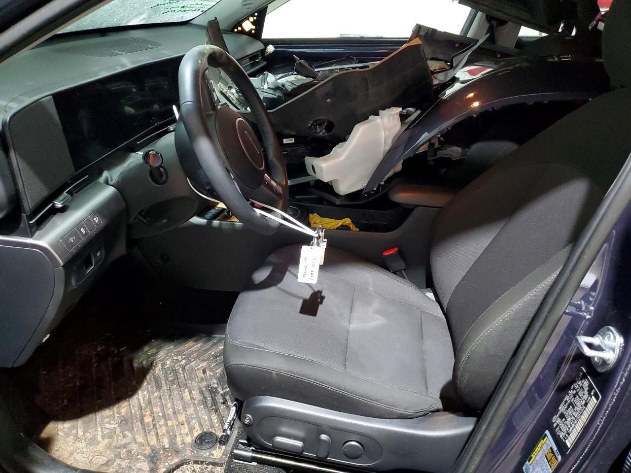 2025 HYUNDAI KONA SEL photo 7