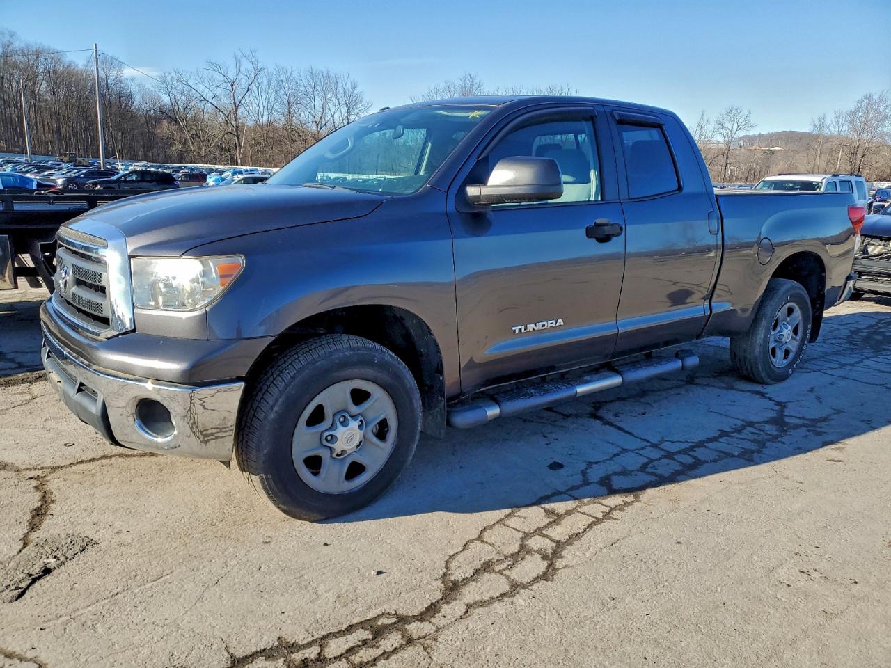 2013 TOYOTA TUNDRA